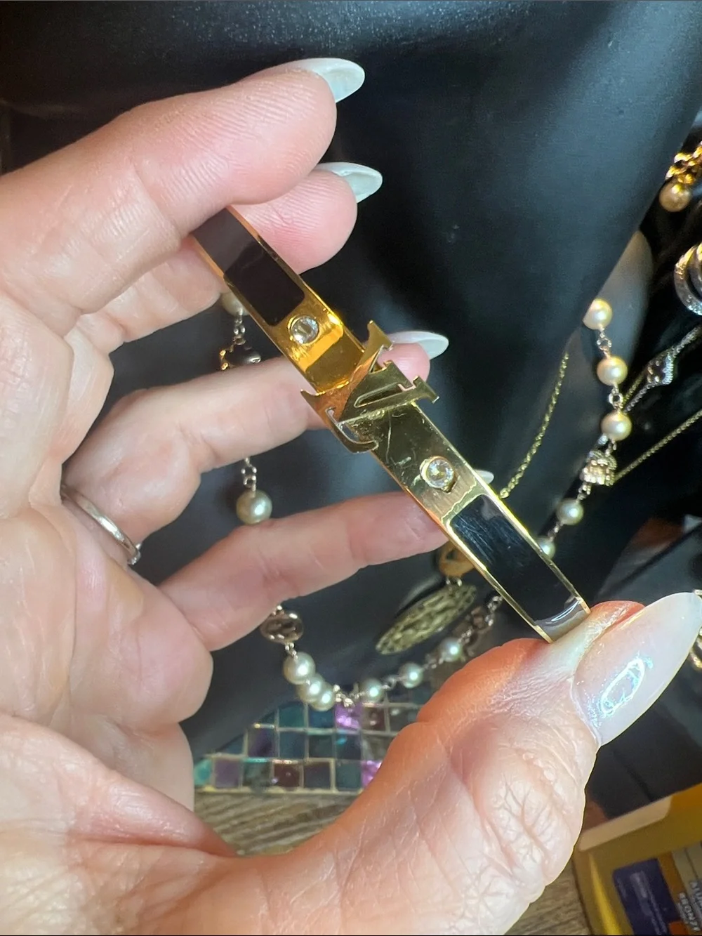 None elegant bangle